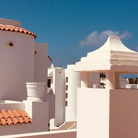 Surfers Retreat (adults Only) Hostel *
