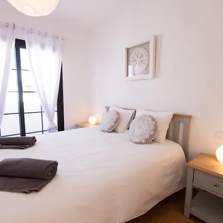 Hostel Surfers Retreat (adults Only) Κοραλέχο