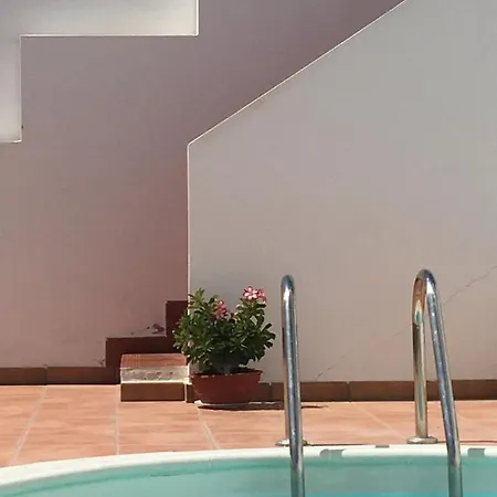 Surfers Retreat (adults Only) Hostel Corralejo