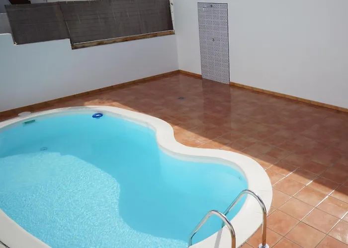 Hostel Surfers Retreat (adults Only)