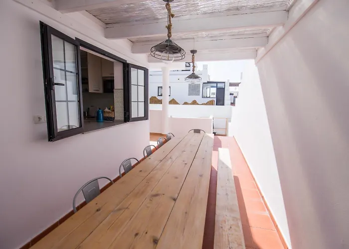 Surfers Retreat (adults Only) * Κοραλέχο