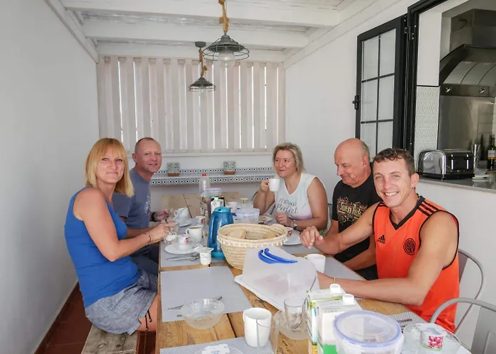 Hostel Surfers Retreat (adults Only) *