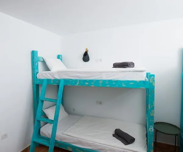 Surfers Retreat (adults Only) Hostel Κοραλέχο